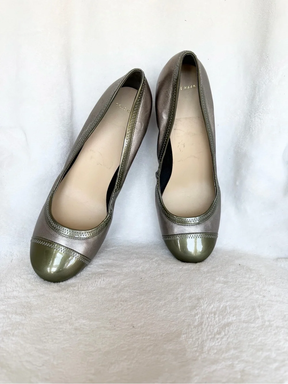 Cole Haan Milly Womens Size 9.5 B Silver/Green Leather Cap Toe Wedge Pumps Shoes